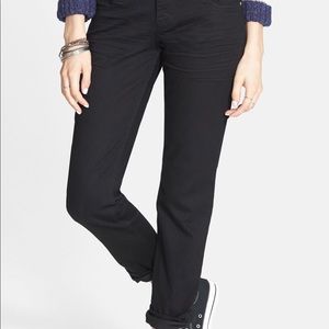 STS Blue Joey Relaxed Boyfriend Black Denim